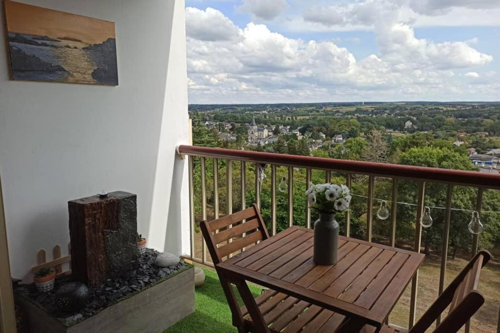 Studio Charmant Avec Vue Magnifique! Montrichard Exterior foto